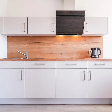 Apartment Haus Behrens 1 *